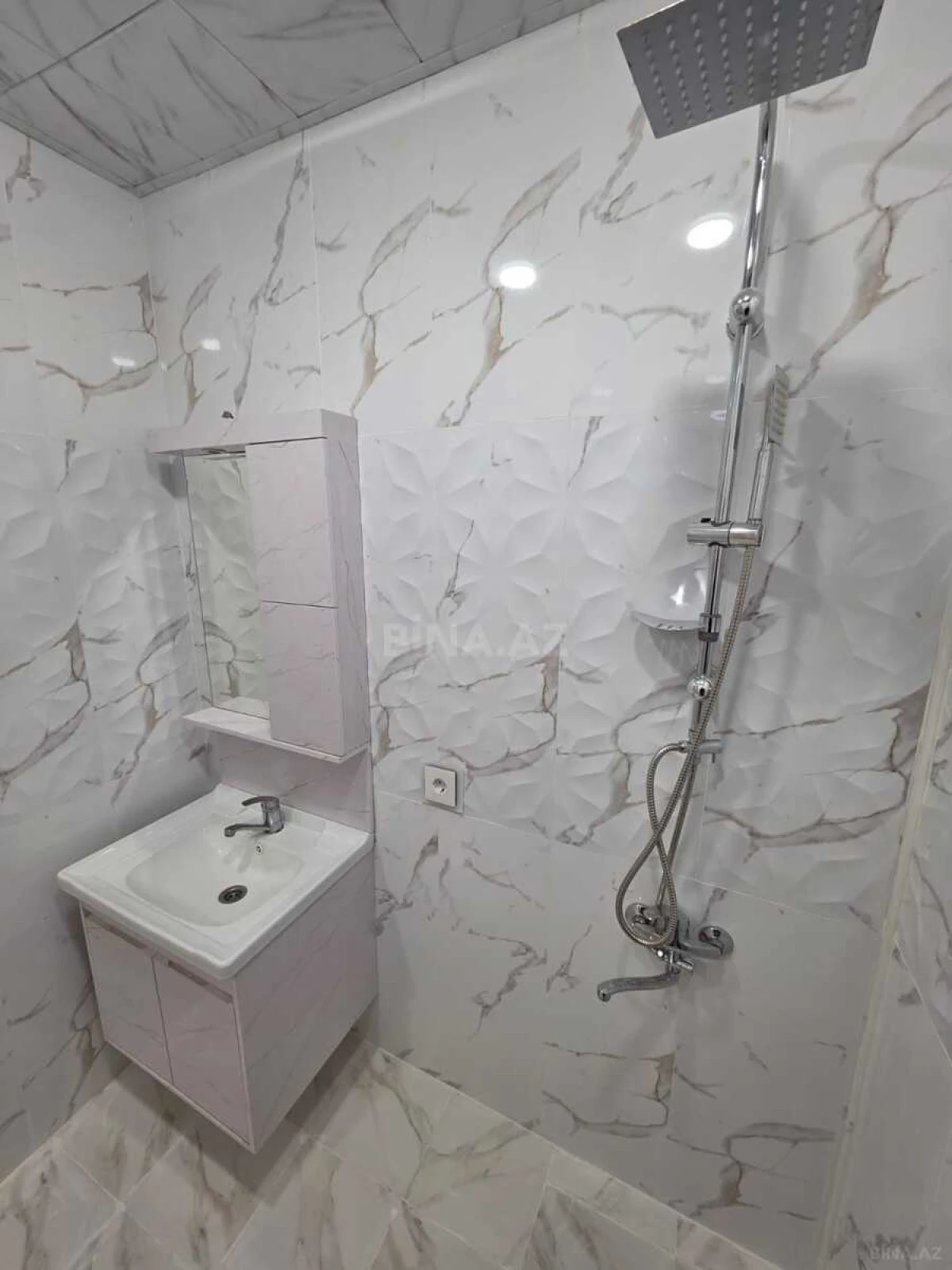 Satılır 3 otaqlı mənzil 80 m²
