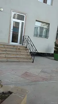 Satılır 2 otaqlı mənzil 72 m²