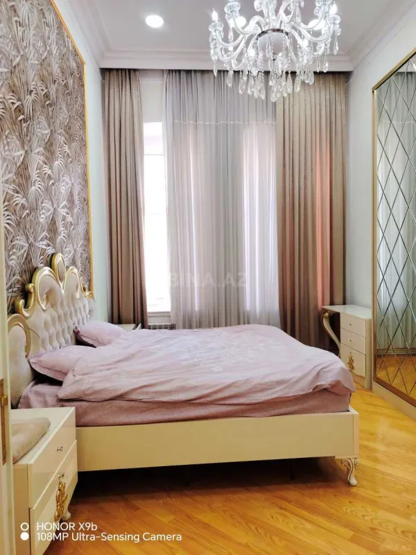 Satılır 3 otaqlı mənzil 100.5 m²