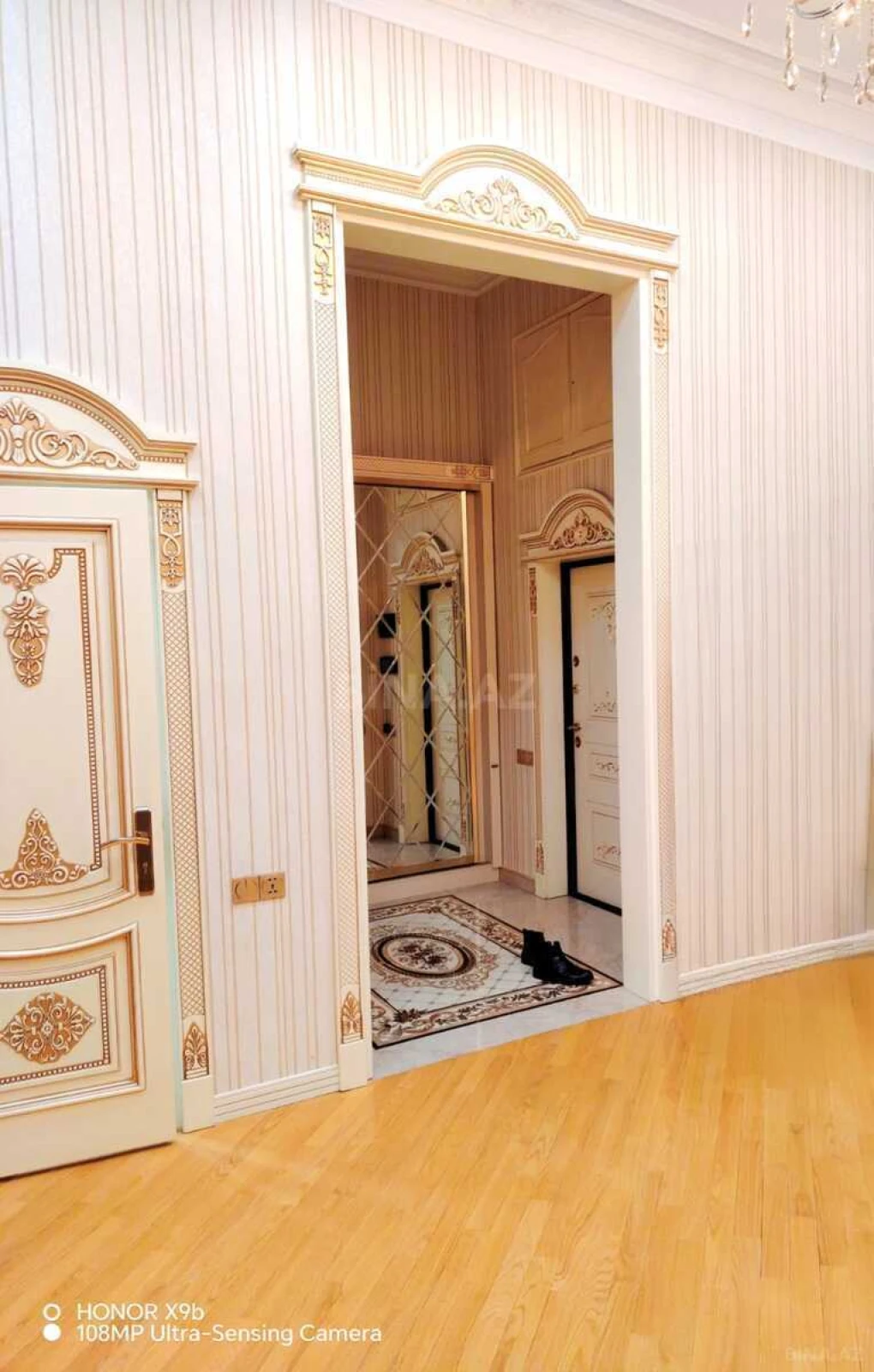 Satılır 3 otaqlı mənzil 100.5 m²