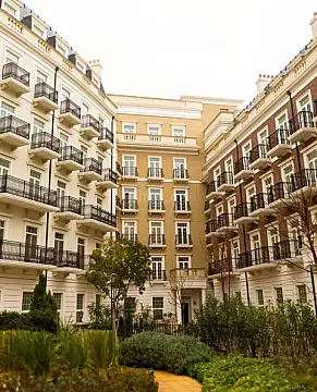 Kirayə verilir 2 otaqlı ofis 52 m²