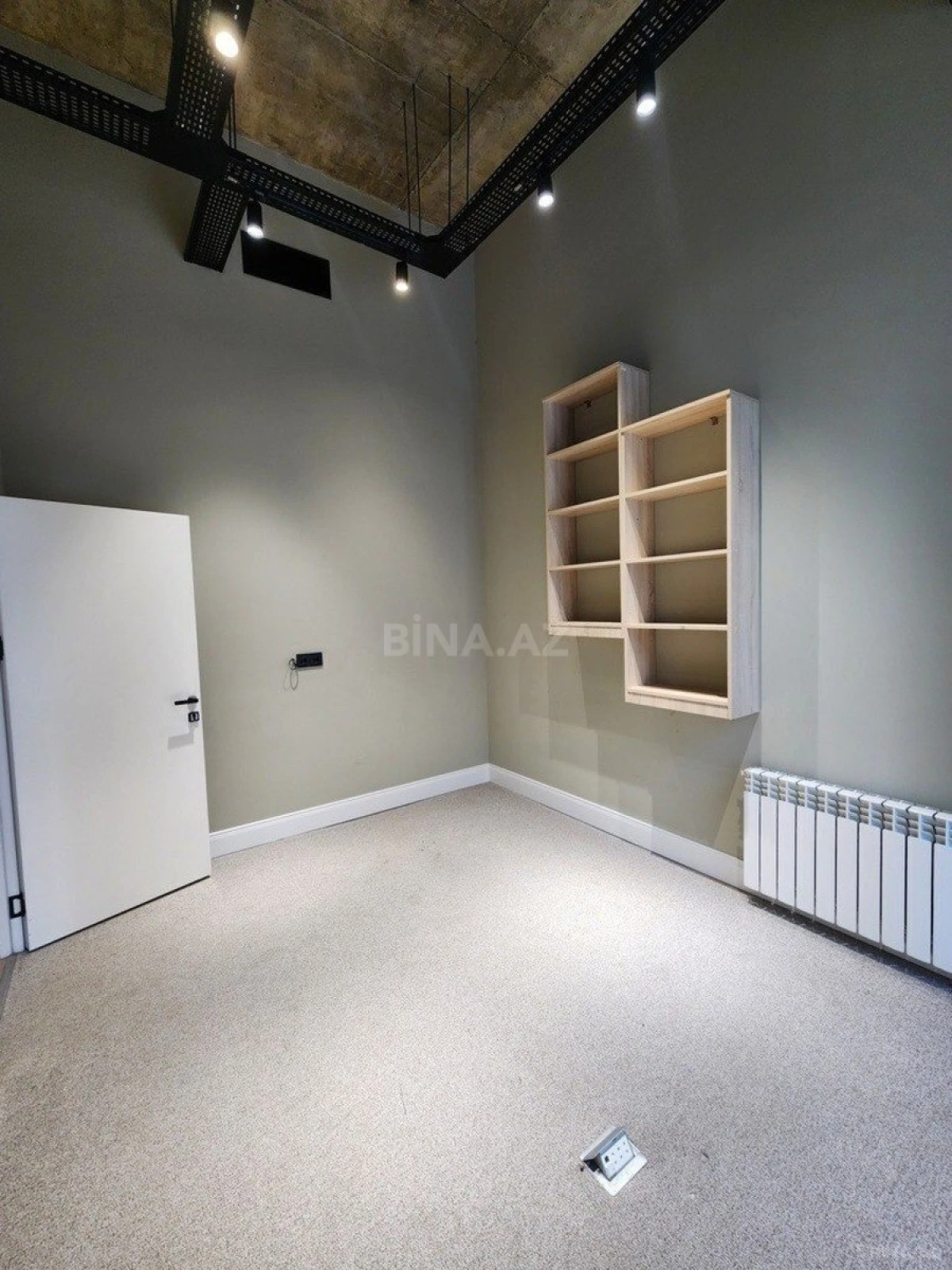 Kirayə verilir 2 otaqlı ofis 52 m²