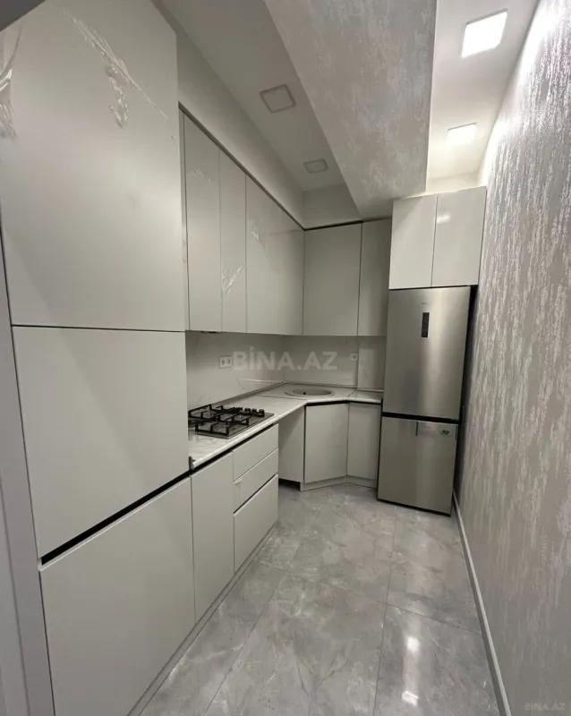 Kirayə verilir 2 otaqlı mənzil 70 m²