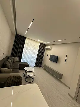 Kirayə verilir 2 otaqlı mənzil 70 m²