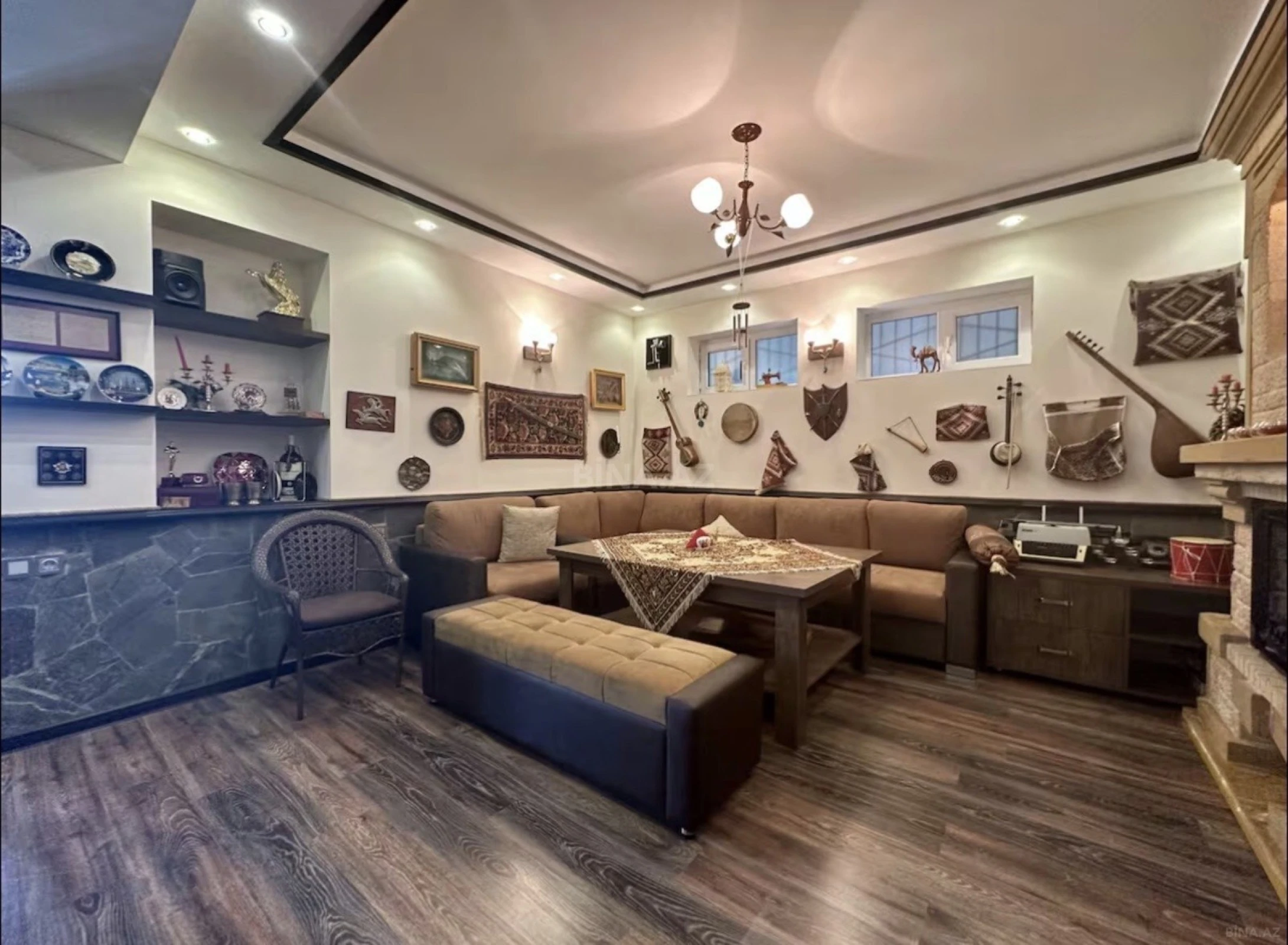 Kirayə verilir 6 otaqlı həyət evi 360 m²