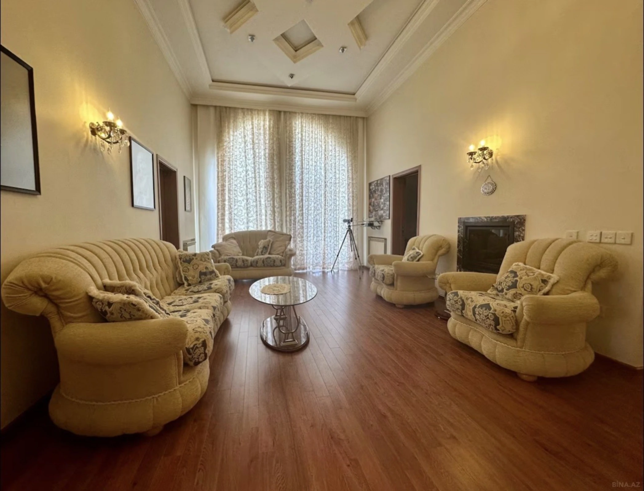 Kirayə verilir 6 otaqlı həyət evi 360 m²