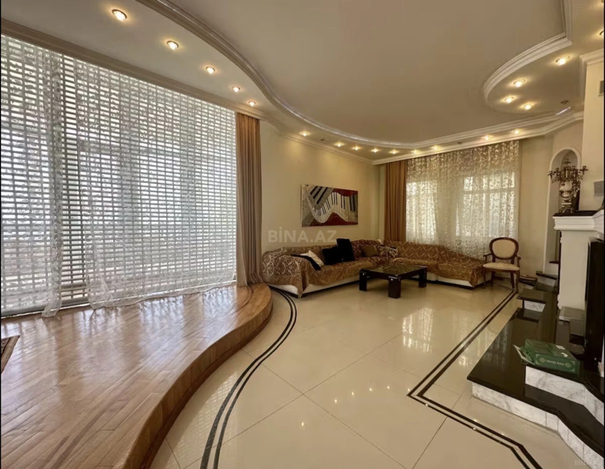 Kirayə verilir 6 otaqlı həyət evi 360 m²