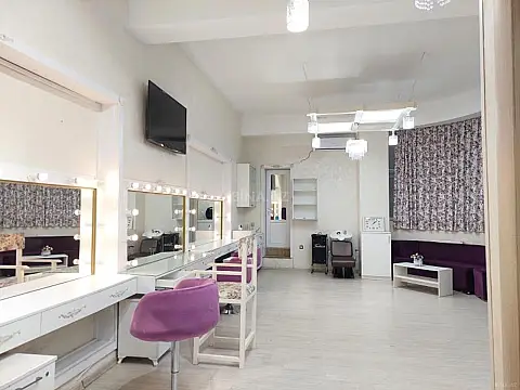 Satılır obyekt 55 m²