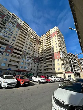 Satılır 4 otaqlı mənzil 160 m²