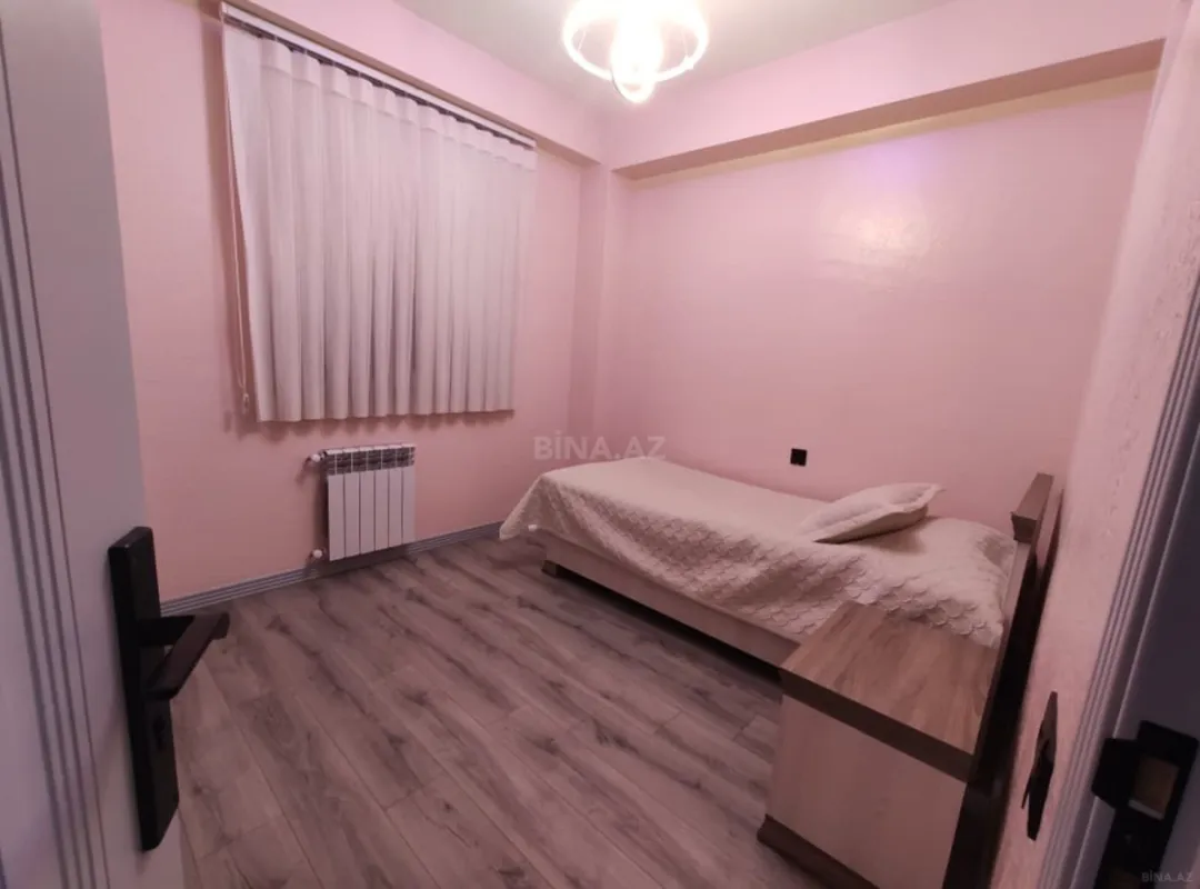 Satılır 4 otaqlı mənzil 100 m²