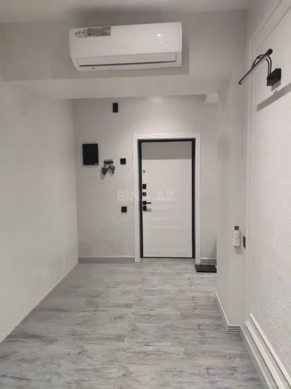 Satılır 4 otaqlı mənzil 100 m²
