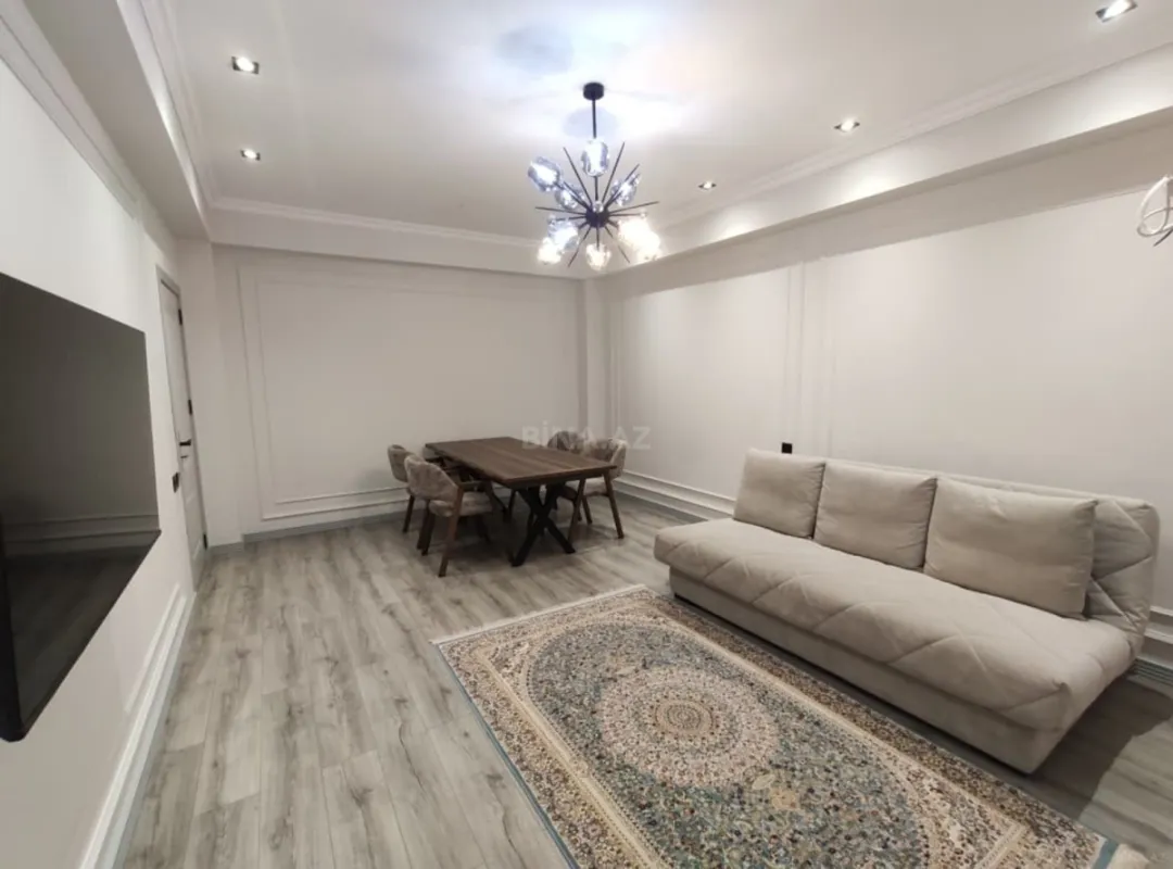 Satılır 4 otaqlı mənzil 100 m²