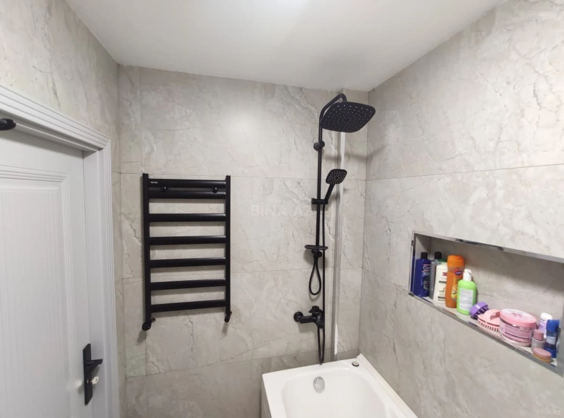 Satılır 4 otaqlı mənzil 100 m²