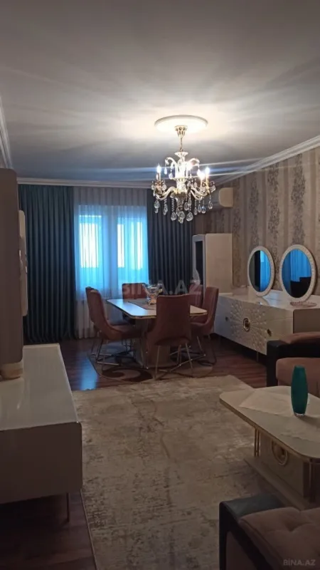 Satılır 5 otaqlı mənzil 125 m²
