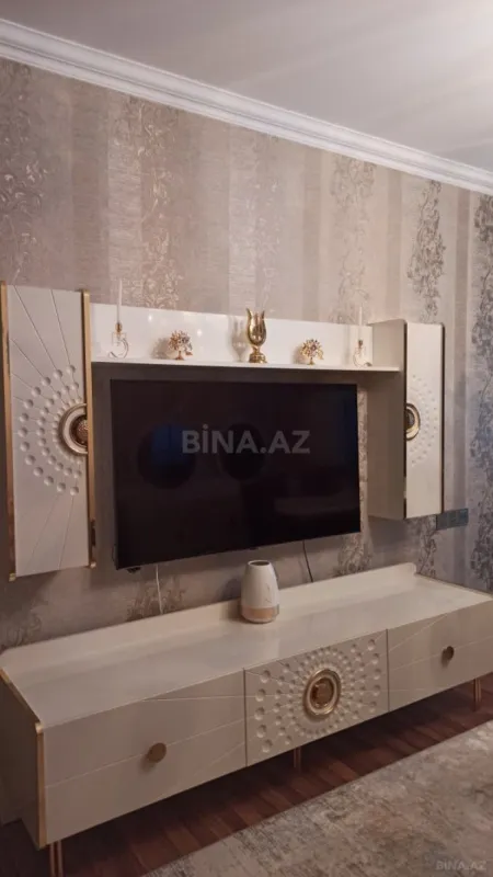 Satılır 5 otaqlı mənzil 125 m²