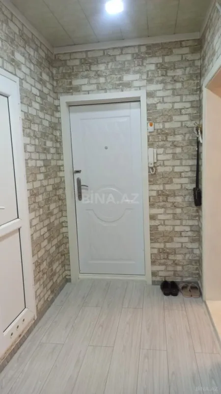 Satılır 5 otaqlı mənzil 125 m²