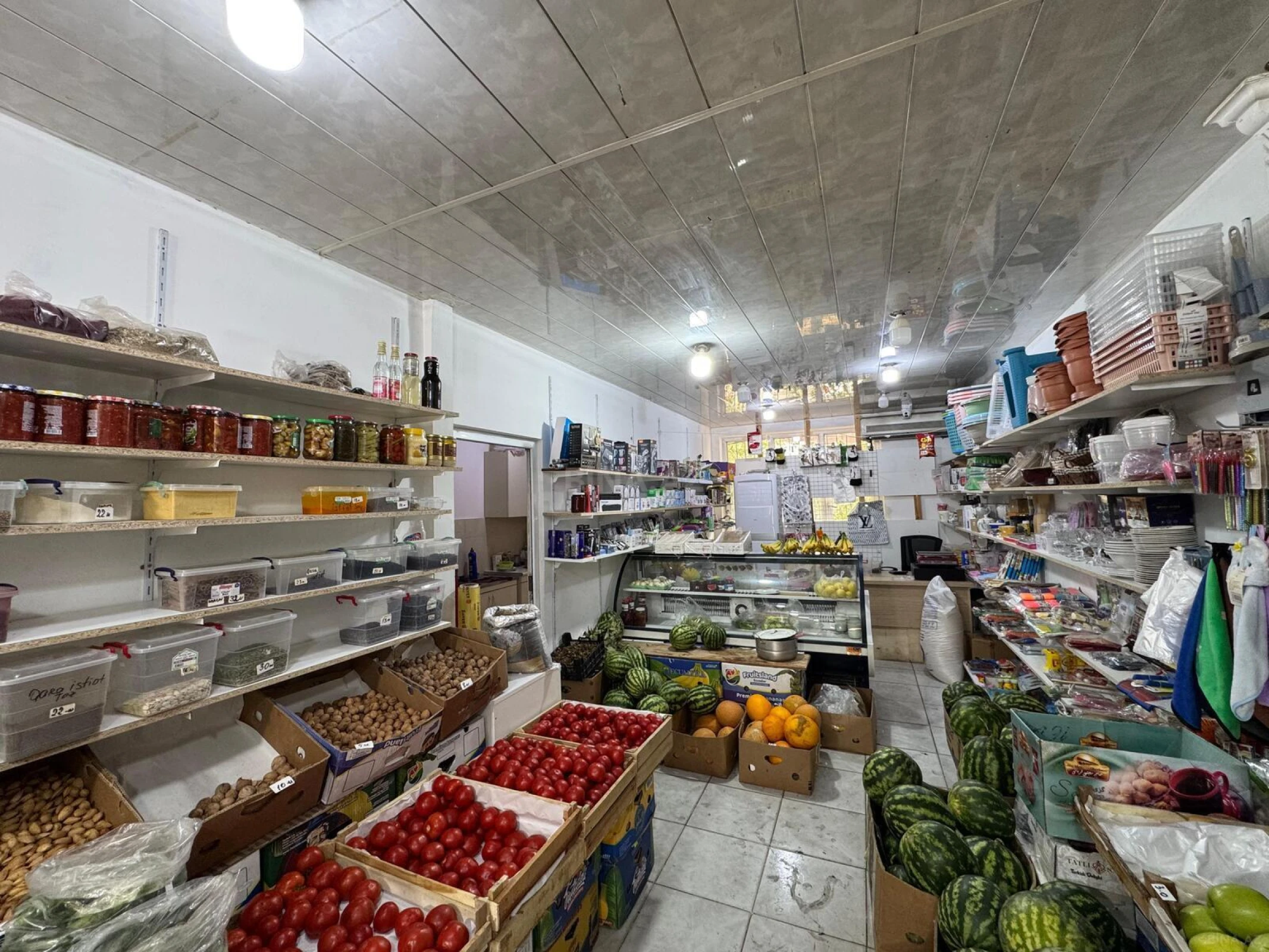 Satılır obyekt 80 m²