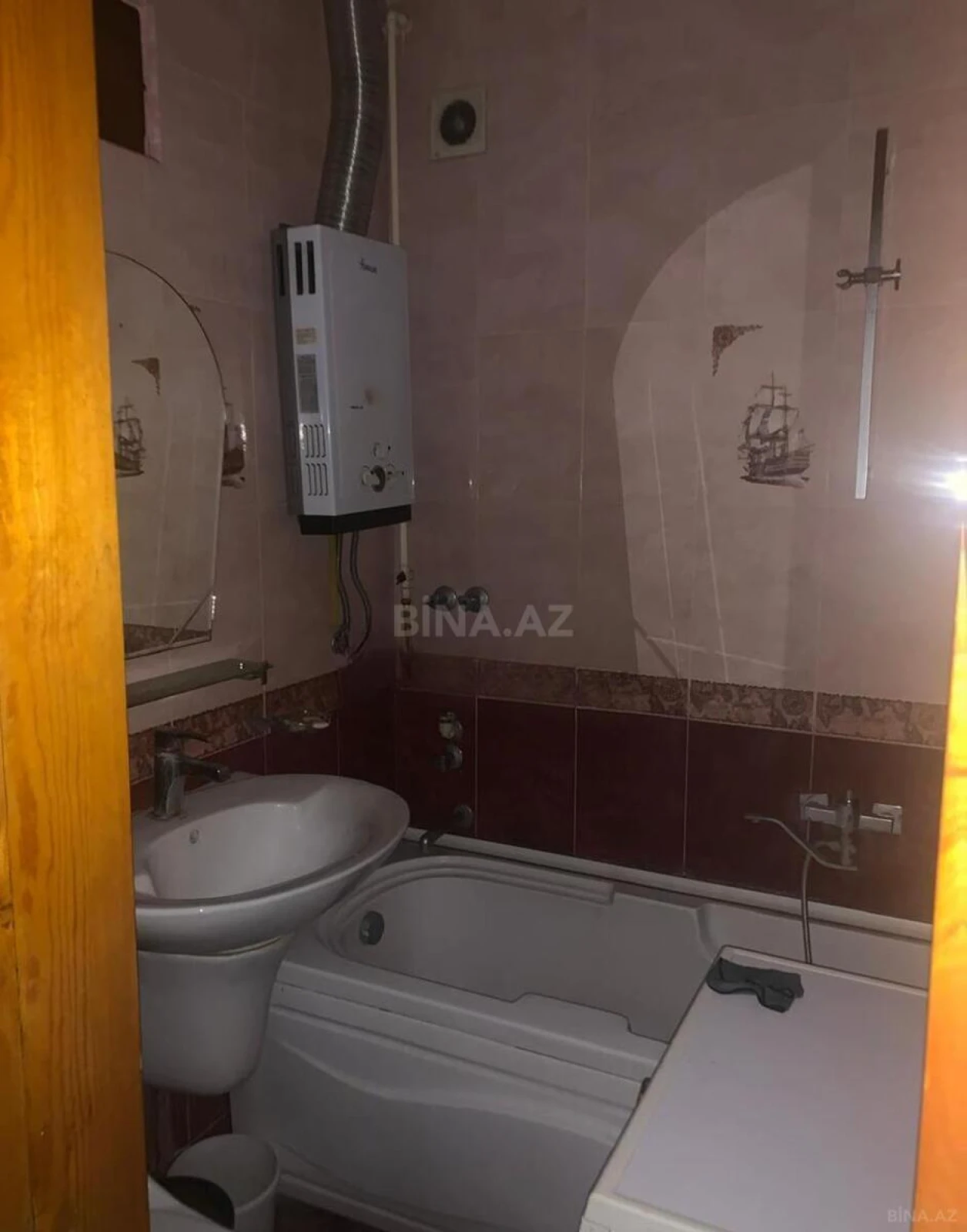 Kirayə verilir 3 otaqlı mənzil 115 m²
