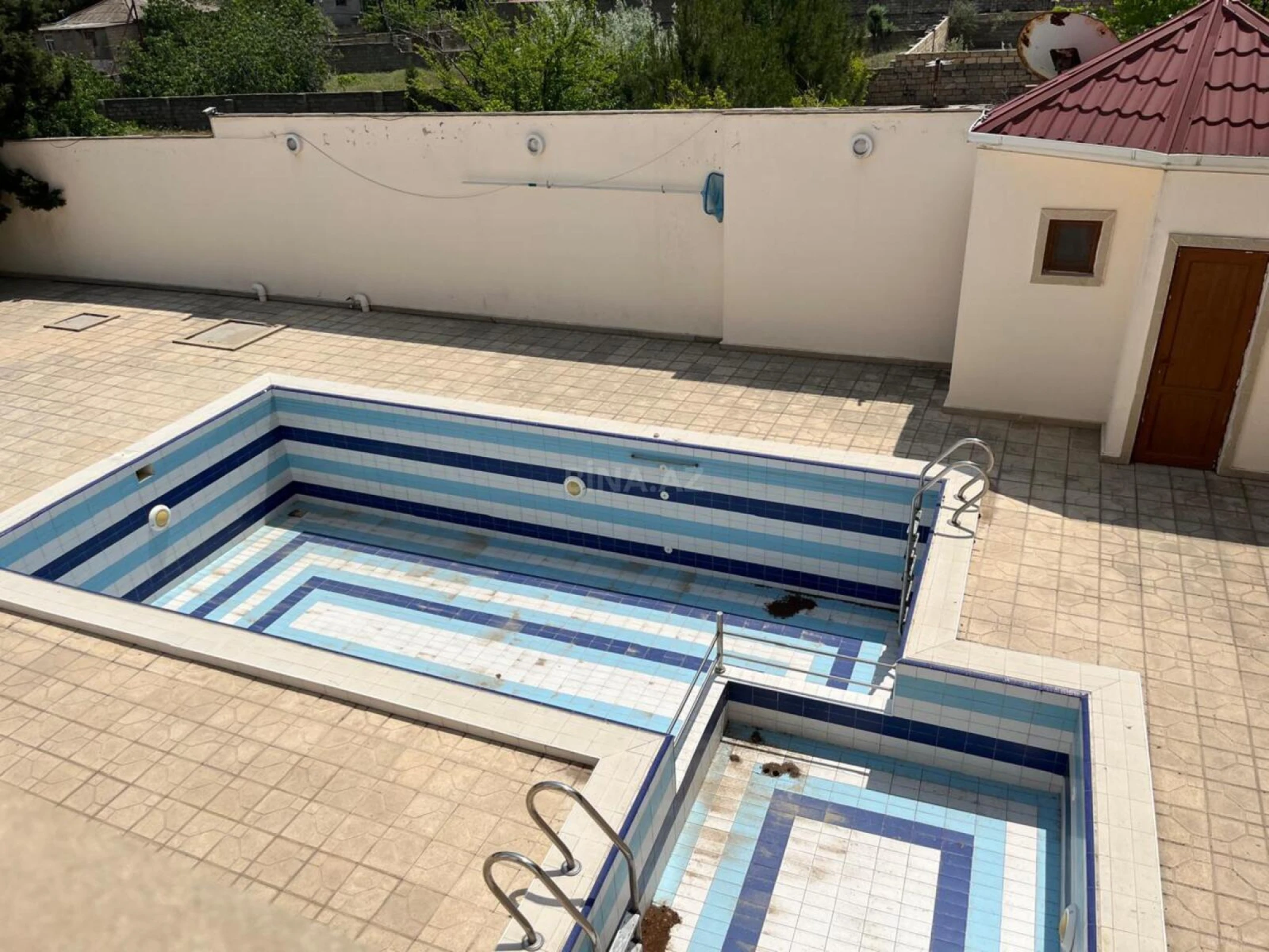 Kirayə verilir 6 otaqlı həyət evi 360 m²