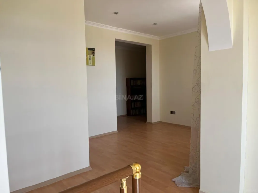 Kirayə verilir 6 otaqlı həyət evi 360 m²