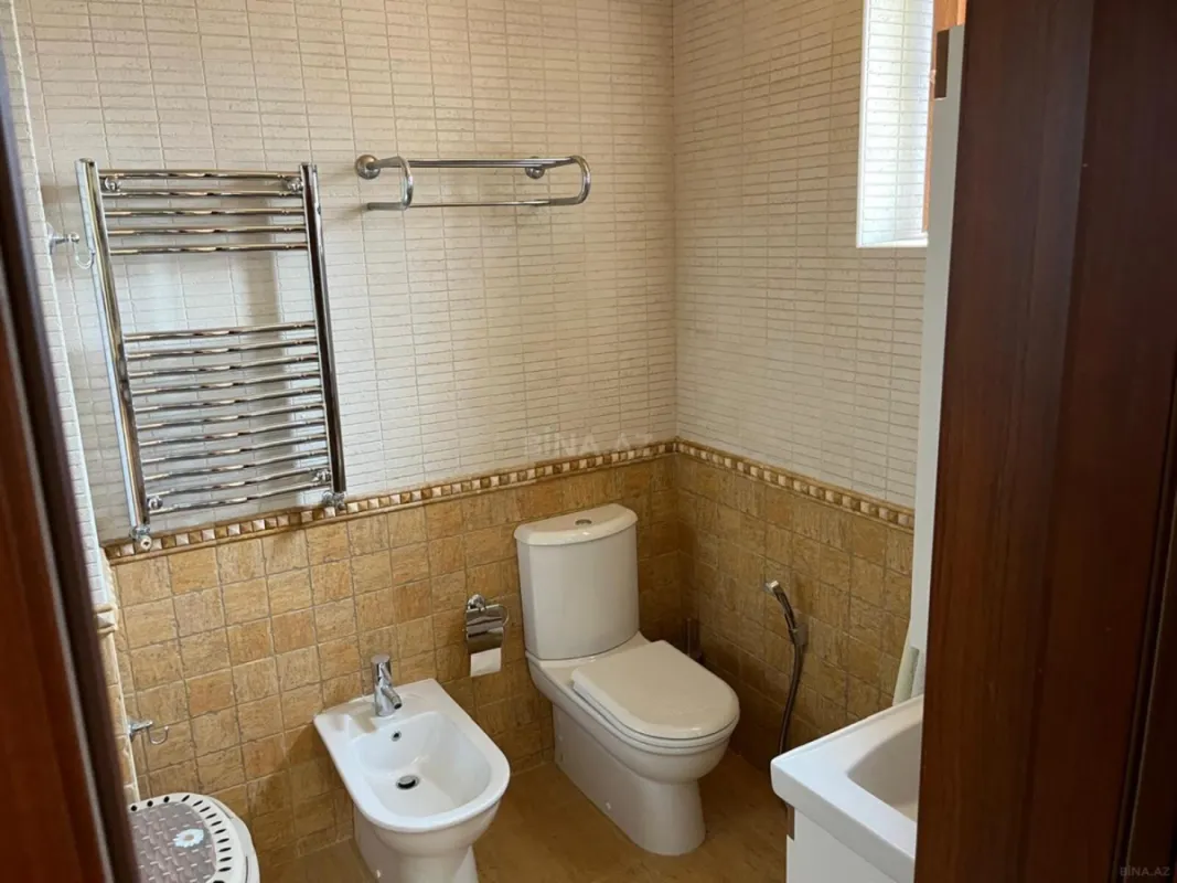 Kirayə verilir 6 otaqlı həyət evi 360 m²