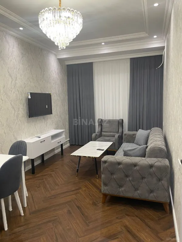 Kirayə verilir 2 otaqlı mənzil 55 m²