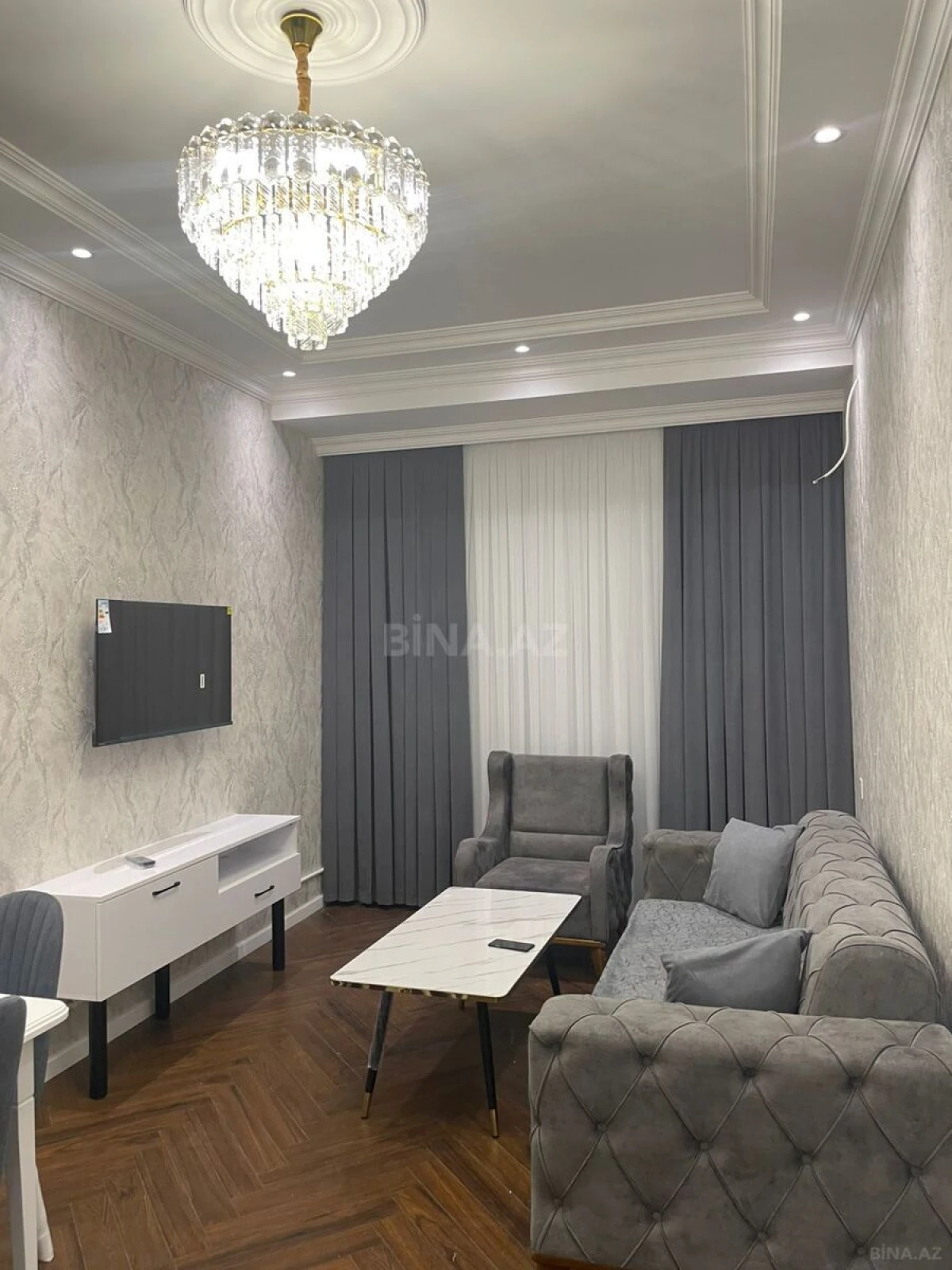 Kirayə verilir 2 otaqlı mənzil 55 m²