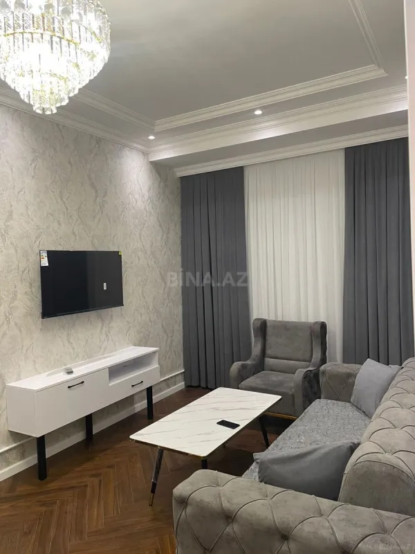 Kirayə verilir 2 otaqlı mənzil 55 m²