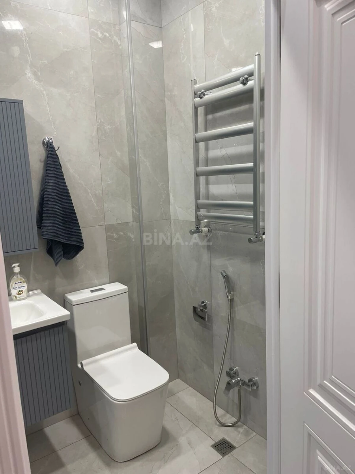 Kirayə verilir 2 otaqlı mənzil 55 m²