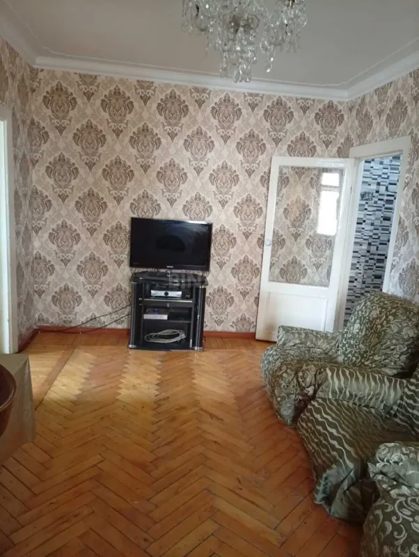 Kirayə verilir 2 otaqlı mənzil 50 m²