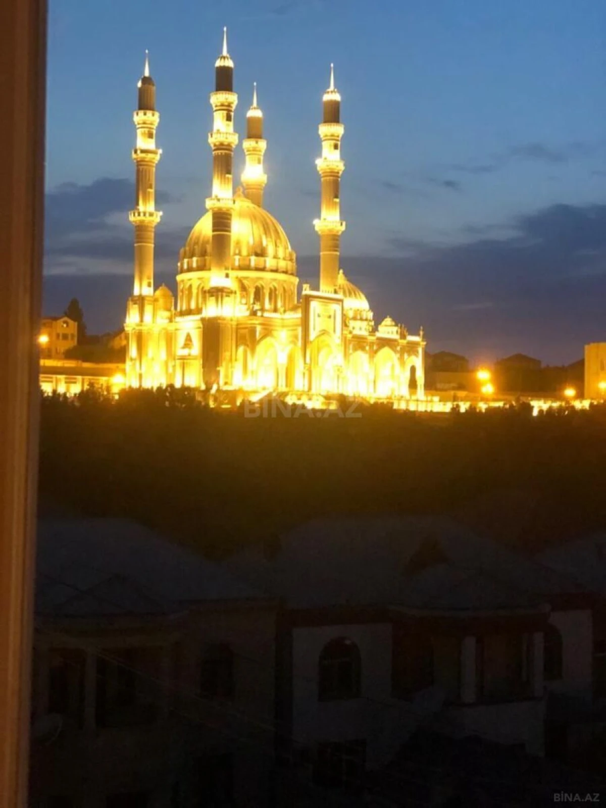 Satılır 5 otaqlı mənzil 125 m²