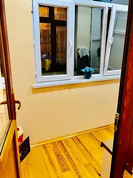 Satılır 5 otaqlı mənzil 125 m²