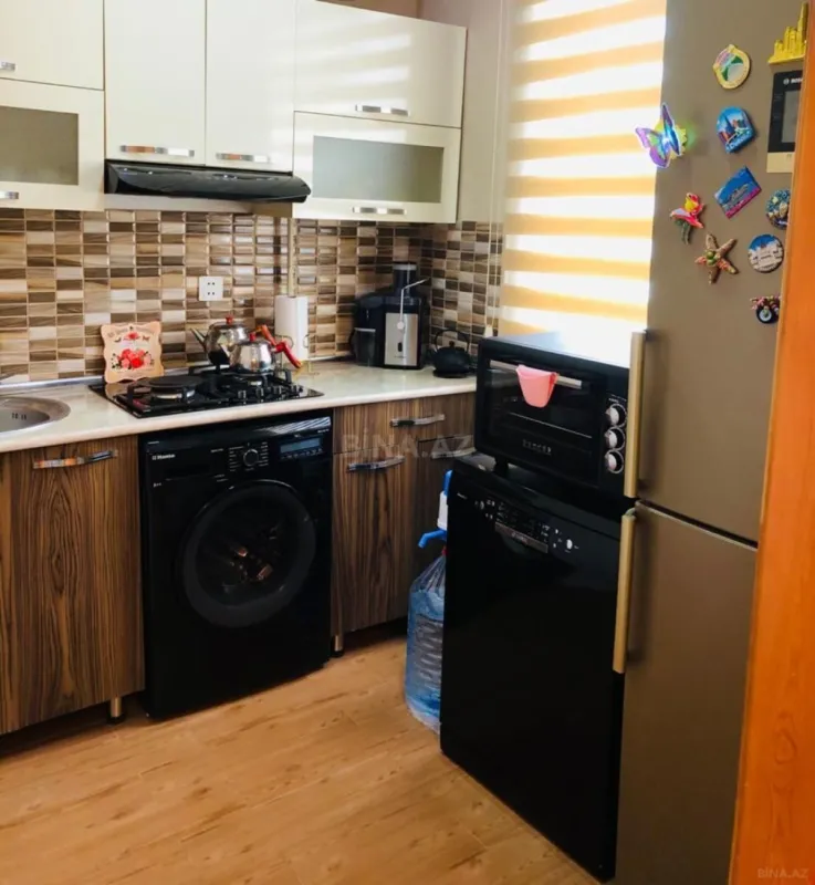 Satılır 5 otaqlı mənzil 125 m²