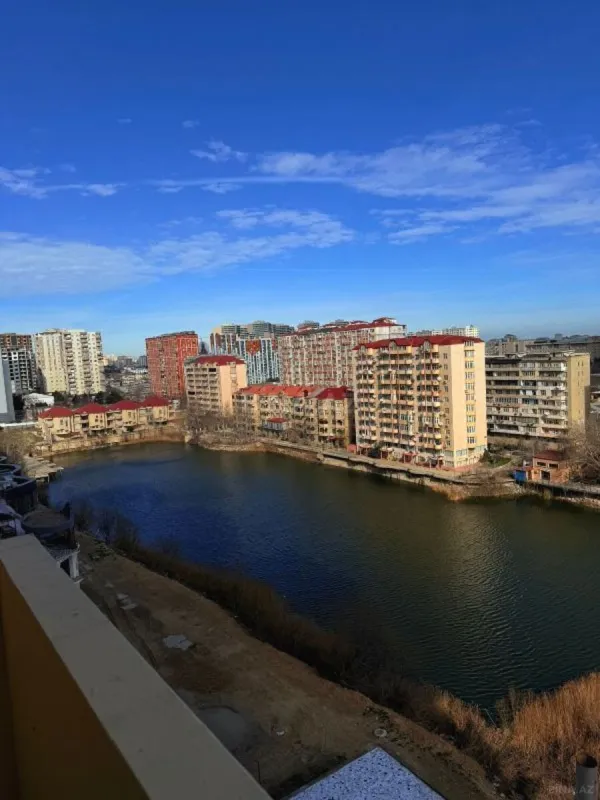 Satılır 3 otaqlı mənzil 120 m²