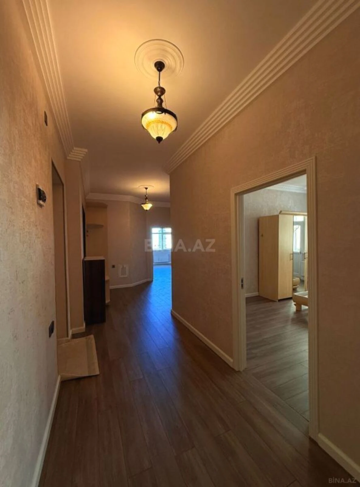 Satılır 3 otaqlı mənzil 120 m²