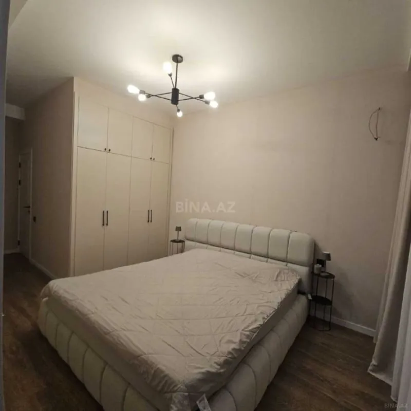 Satılır 4 otaqlı mənzil 105 m²