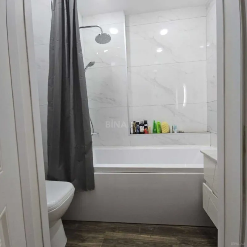 Satılır 4 otaqlı mənzil 105 m²