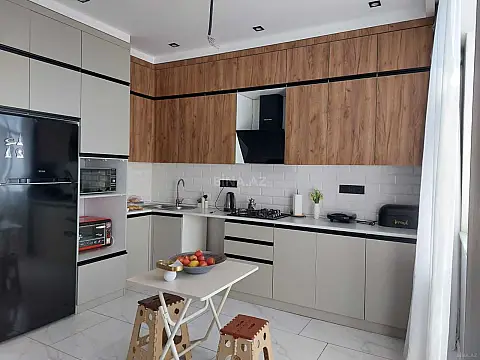 Satılır 4 otaqlı mənzil 105 m²