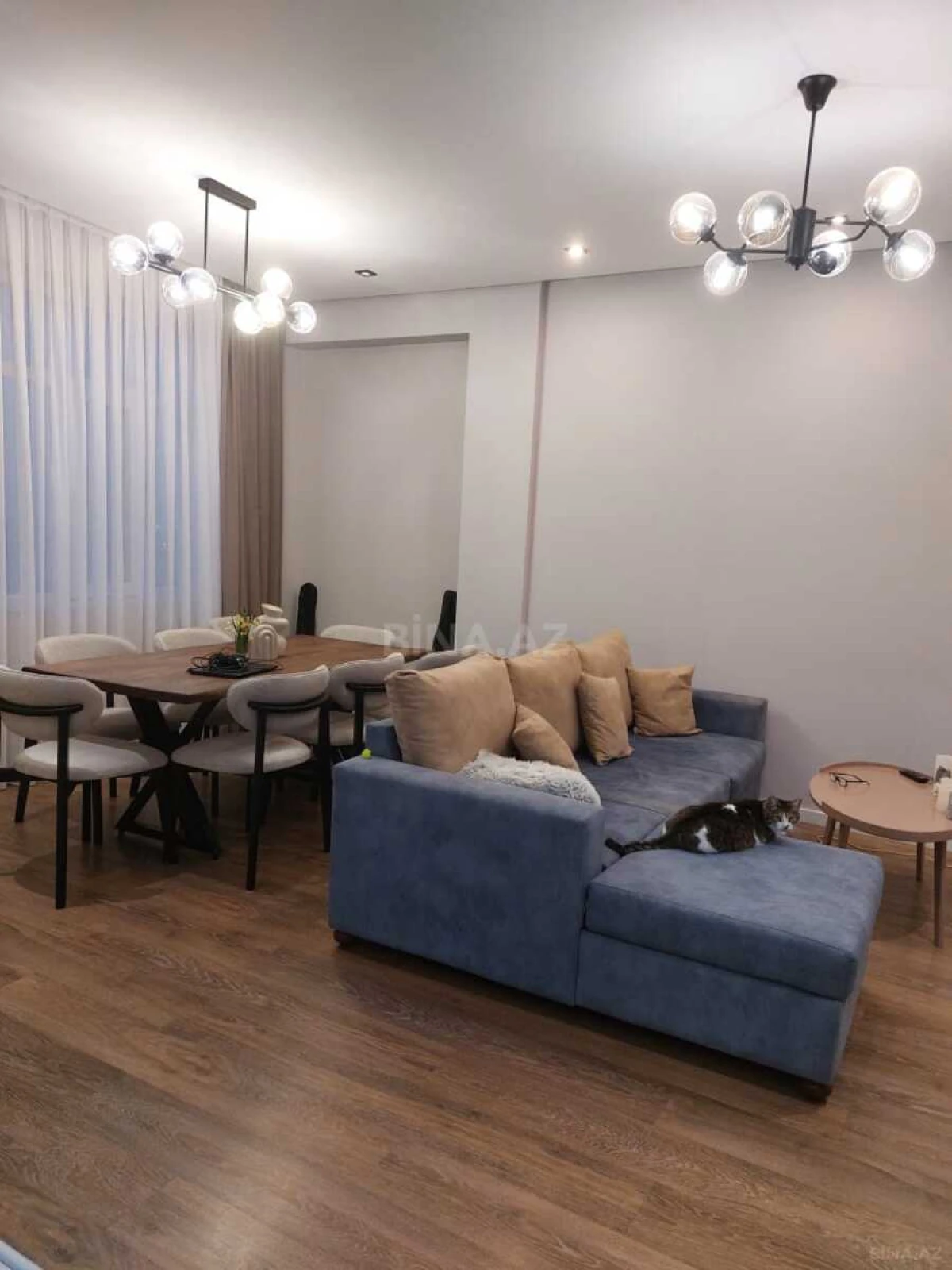 Satılır 4 otaqlı mənzil 105 m²