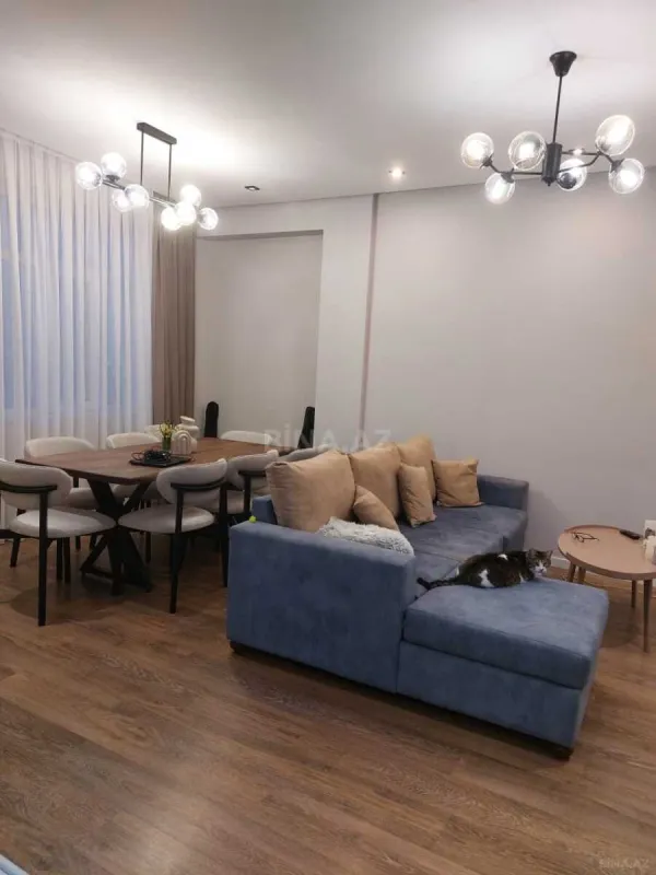 Satılır 4 otaqlı mənzil 105 m²