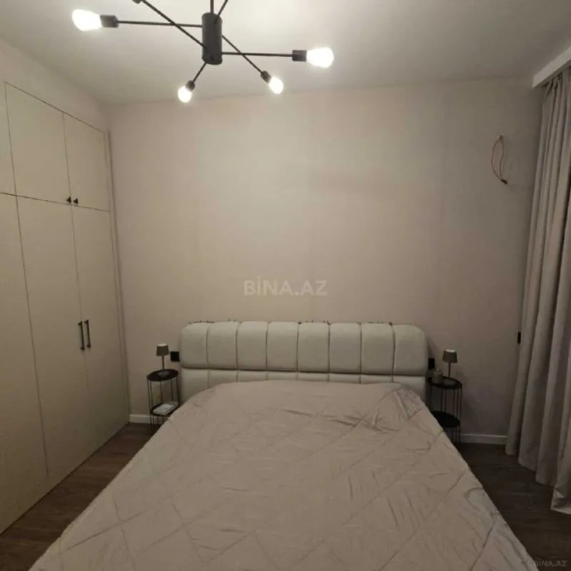 Satılır 4 otaqlı mənzil 105 m²