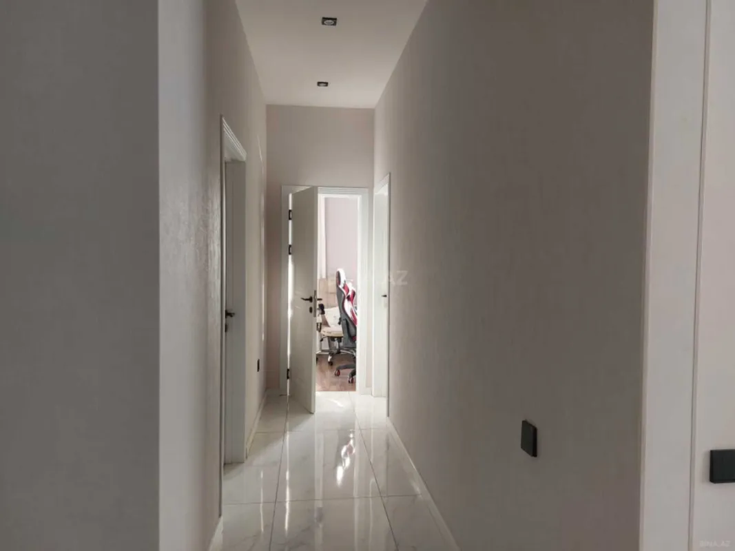Satılır 4 otaqlı mənzil 105 m²