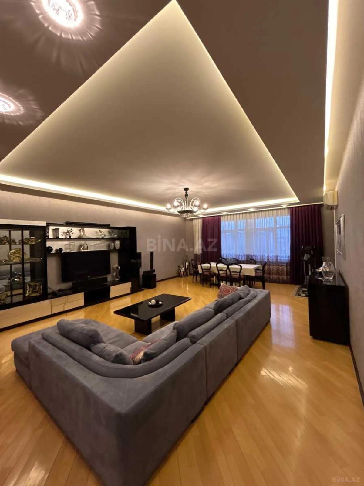 Kirayə verilir 3 otaqlı mənzil 185 m²