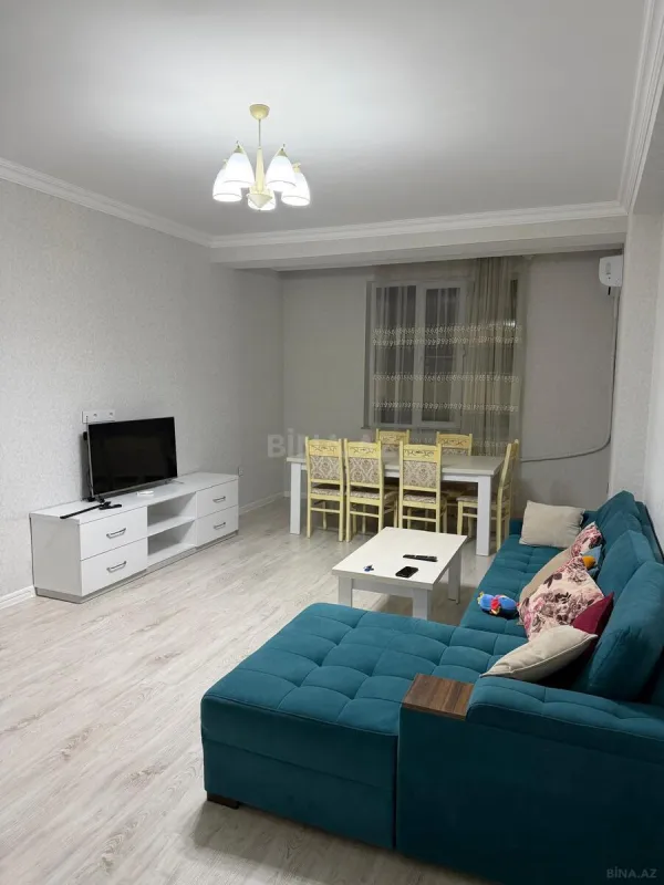 Kirayə verilir 2 otaqlı mənzil 92 m²