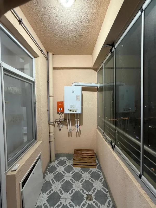 Kirayə verilir 2 otaqlı mənzil 92 m²