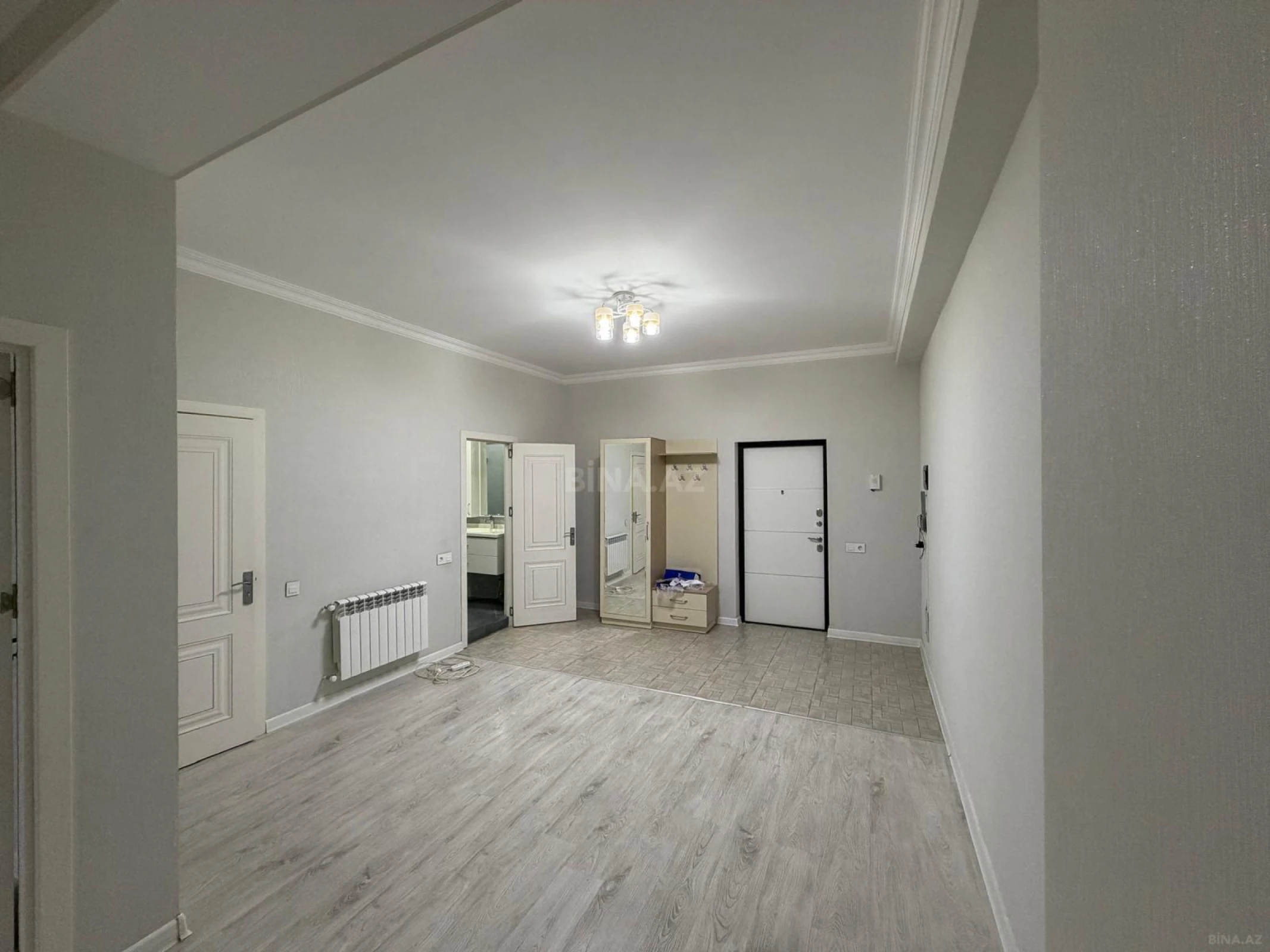 Kirayə verilir 2 otaqlı mənzil 92 m²