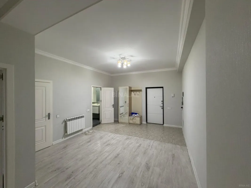 Kirayə verilir 2 otaqlı mənzil 92 m²