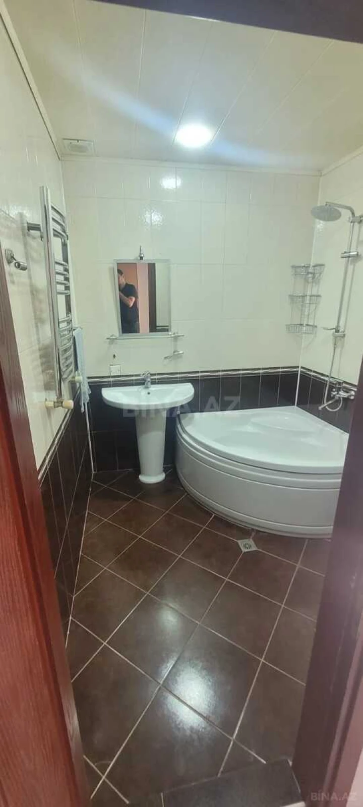 Kirayə verilir 3 otaqlı mənzil 105 m²