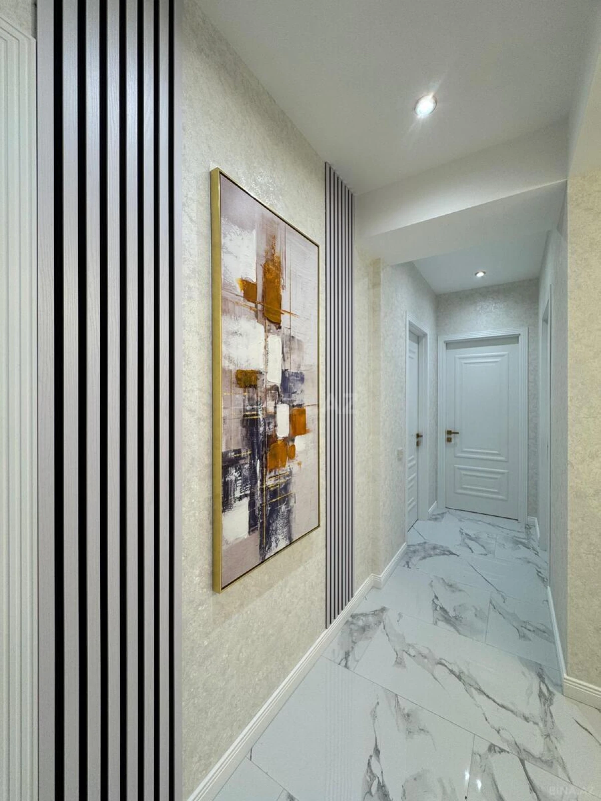 Satılır 3 otaqlı mənzil 110 m²