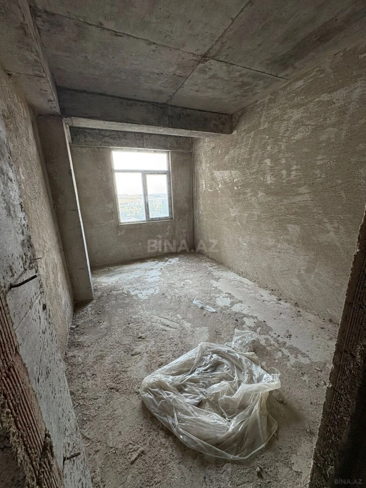 Satılır 3 otaqlı mənzil 78.28 m²